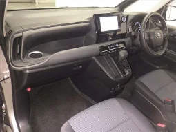 2022 Toyota Noah X Hybrid Silver | Spacious Family MPV BD