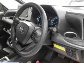 2022 TOYOTA NOAH X PACKAGE HYBRID