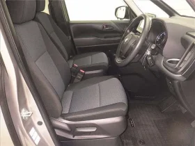 2022 TOYOTA NOAH X PACKAGE HYBRID