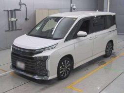 2022 Toyota Voxy SZ GR Sport Hybrid