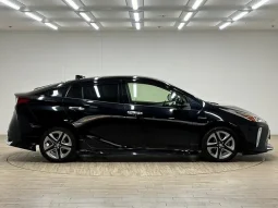 PRIUS S TOURING 2021
