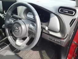 TOYOTA AQUA Z 2021 RED HYBRID