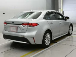 TOYOTA COROLLA S 2021 SILVER HYBRID