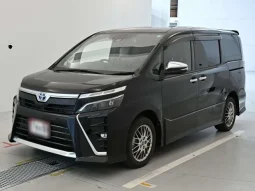 TOYOTA VOXY ZS KIRAMIKE 2021 BLACK HYBRID
