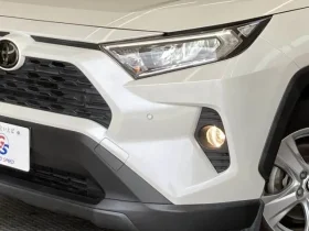 Toyota RAV4 X Non-Hybrid (2WD) Pearl White