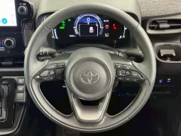 Toyota Sienta Z 2022 Beige Hybrid