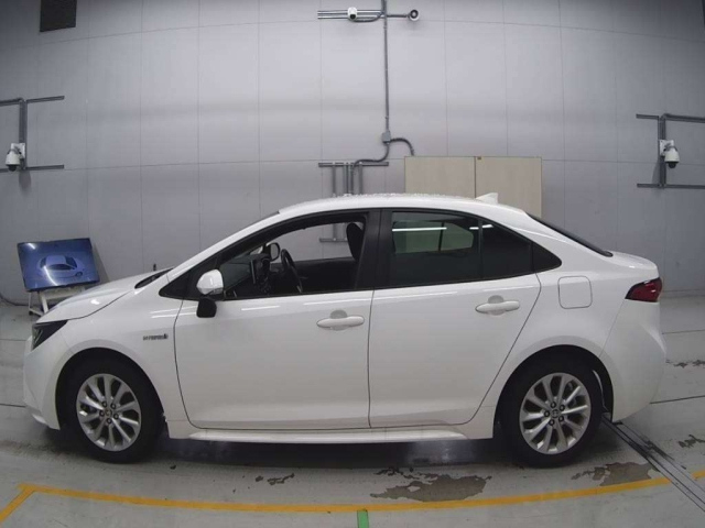 2021 TOYOTA COROLLA S PACKAGE HYBRID