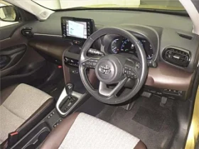 TOYOTA YARIS CROSS Z RED TOW TONE 2021