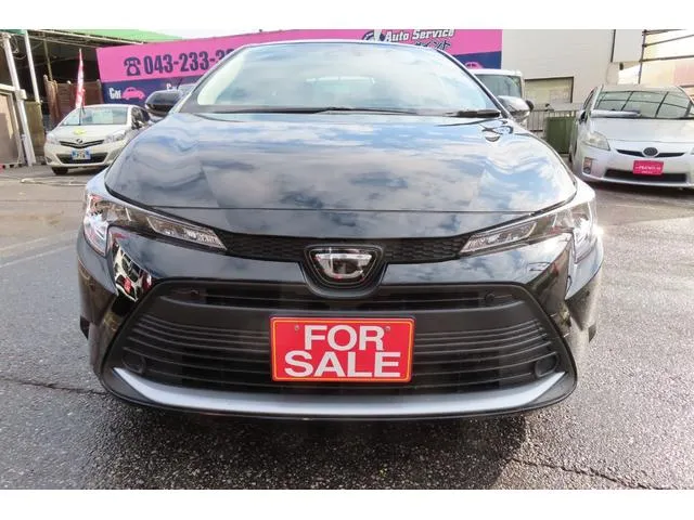 TOYOTA COROLLA G 2022 NON HYBRID BLACK