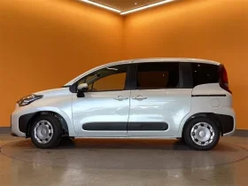 Toyota Sienta 2022 Hybrid X pearl White