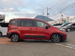 Toyota Sienta 2022 Hybrid Z Red