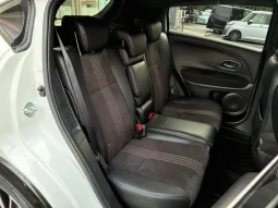 2021 HONDA VEZEL HYBRID RS HONDA SENSING WHITE