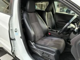 2021 HONDA VEZEL HYBRID RS HONDA SENSING WHITE