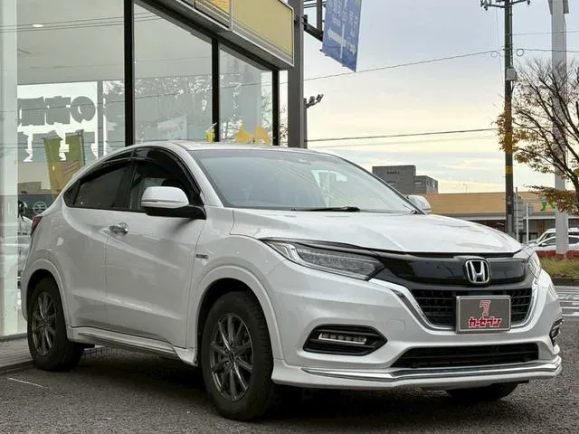 2021 Honda Vezel Z Hybrid White