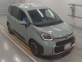 Toyota Sienta 2022 Hybrid Z Gray