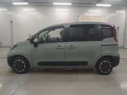 Toyota Sienta 2022 Hybrid Z Gray