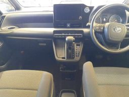 2022 Toyota Noah X Package Hybrid