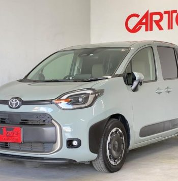 Toyota Sienta 2022 Hybrid Z Green Gray