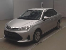 Toyota Axio 2021 Hybrid Ex Silver