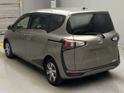 Toyota Sienta G Cuero 2021 Brown Non-Hybrid