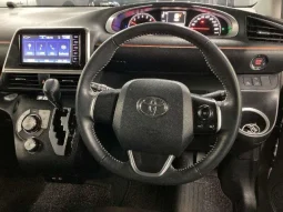 Toyota Sienta G Cuero 2021 Brown Non-Hybrid