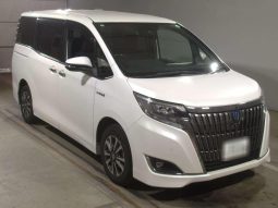 2021 Toyota Esquire Hybrid White