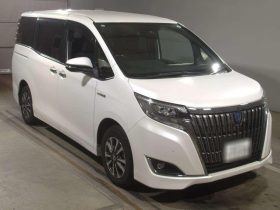 2021 Toyota Esquire Hybrid White