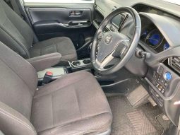 2021 Toyota Esquire Hybrid White