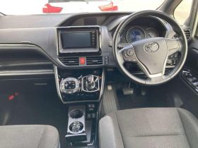 2021 Toyota Esquire Hybrid White