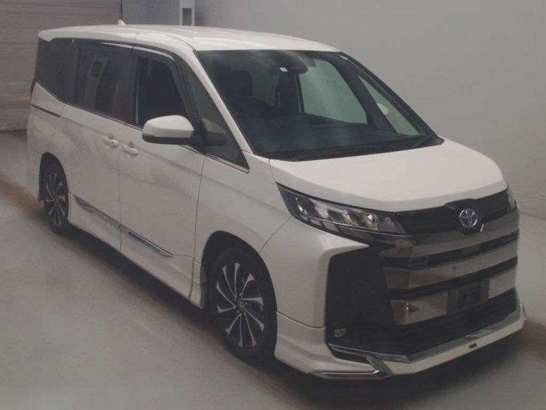 2022 TOYOTA NOAH SZ HYBRID PEARL WHITE