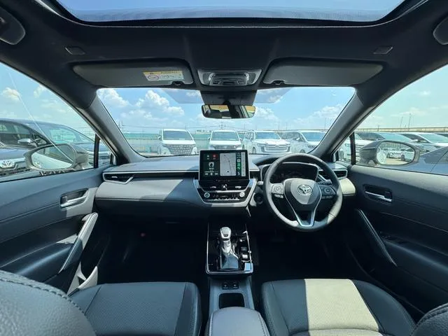 TOYOTA COROLLA CROSS HYBRID Z 2025 Dashboard
