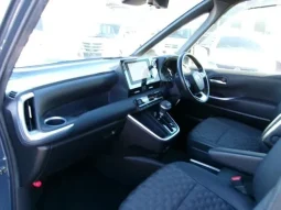 Toyota Voxy S-Z 2022 Gray Hybrid