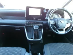 Toyota Voxy S-Z 2022 Gray Hybrid