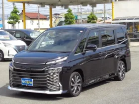 TOYOTA VOXY S-Z 2022 HYBRID