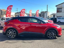 TOYOTA C-HR 2021 GR SPORTS RED TOW TONE HYBRID