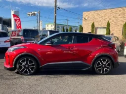 TOYOTA C-HR 2021 GR SPORTS RED TOW TONE HYBRID