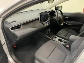 Toyota Corolla Touring G-X 2021 Silver Hybrid