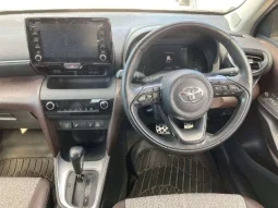 Toyota Yaris Cross Z 2021 Pearl Two-Tone Hybrid