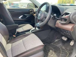 Toyota Yaris Cross Z 2021 Pearl Two-Tone Hybrid