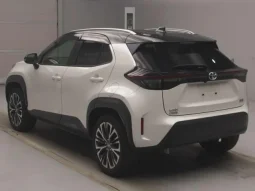 Toyota Yaris Cross Z 2021 Pearl Two-Tone Hybrid