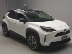 Toyota Yaris Cross Z 2021 Pearl Two-Tone Hybrid