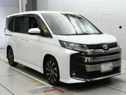 2022 TOYOTA NOAH S-Z