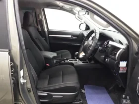 2024 TOYOTA HILUX Z PACKAGE