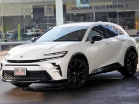2024 Toyota Crown Sport Z Hybrid Pearl White
