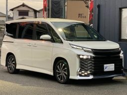 TOYOTA VOXY S-Z 2022 HYBRID PEARL WHITE