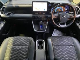 TOYOTA VOXY S-Z 2022 HYBRID PEARL WHITE