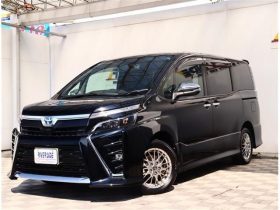 TOYOTA VOXY ZS KIRAMEKI 3 2021 HYBRID BLACK