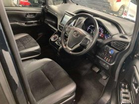 TOYOTA VOXY ZS KIRAMEKI 3 2021 HYBRID MICA BLUE