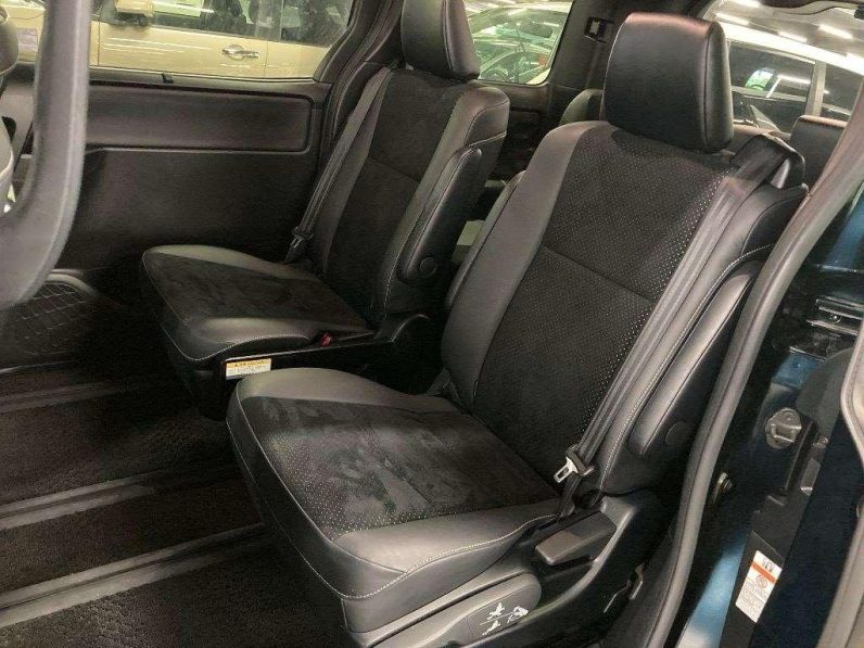 TOYOTA VOXY ZS KIRAMEKI 3 2021 HYBRID MICA BLUE