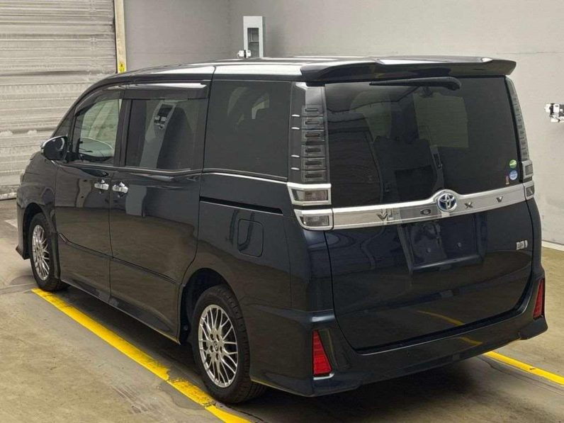 TOYOTA VOXY ZS KIRAMEKI 3 2021 HYBRID MICA BLUE